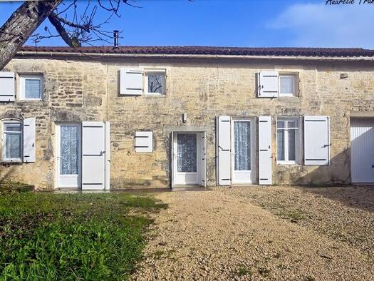 Maison en viager occupé Bouquet 33 500 € 5 pièces 4 chambres 113 m² 413 m² de terrain Thors 17160