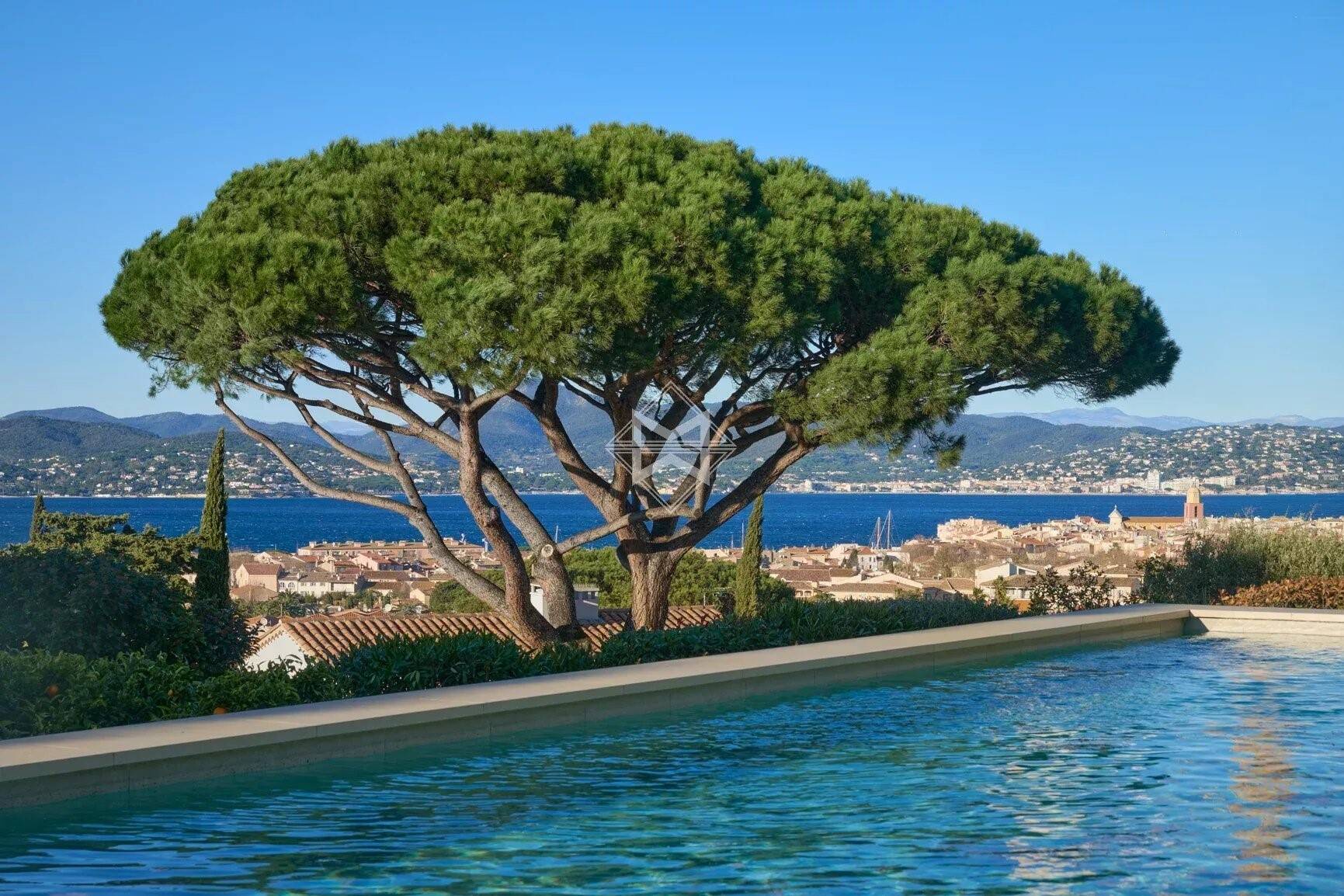 Maison à vendre, 369m², SAINT TROPEZ