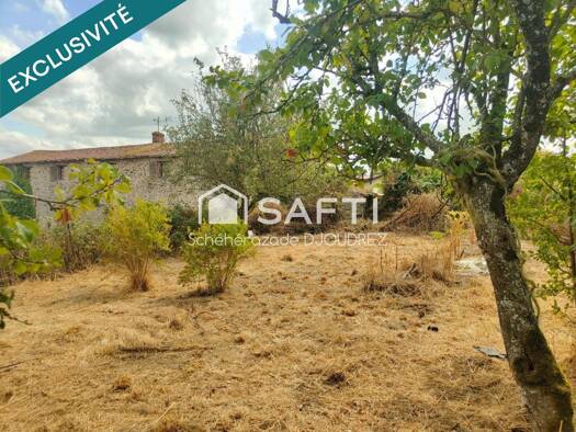 Maison à vendre 98 000 € 5 pièces 2 chambres 144 m² 2 364 m² de terrain Chauché 85140
