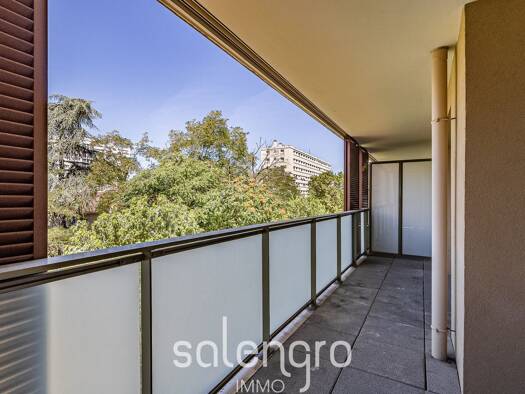 Appartement à vendre 237 000 € 3 pièces 2 chambres 65 m² Étage 2/6 Cusset Villeurbanne 69100
