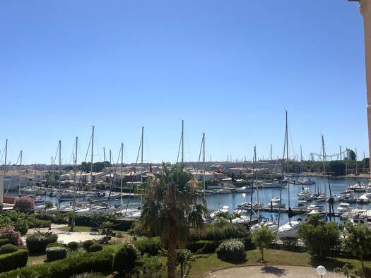 Appartement à vendre 220 000 € 2 pièces 1 chambre 70,72 m² Étage 3/3 Le Cap d'Agde Agde 34300