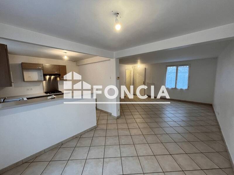 Maison à louer, 75m², LESIGNY