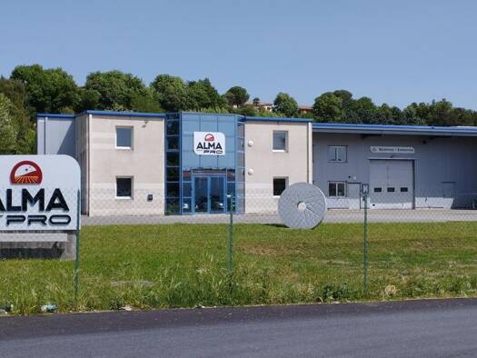 Local commercial à vendre 1 400 000 € 1 950 m² de surface de vente Saint-Donat-sur-l'Herbasse 26260