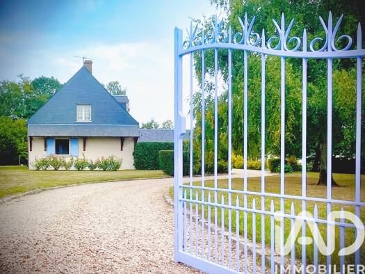 Maison à vendre 349 000 € 7 pièces 6 chambres 193,45 m² 3 828 m² de terrain Traînou 45470