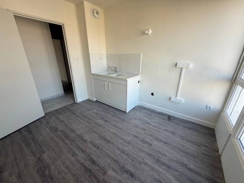 Maison à louer, 74m², MARSEILLE 12E