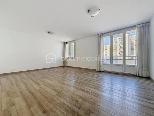 Appartement à vendre 159 000 € 4 pièces 2 chambres 71,09 m² Étage 3/7 Abry Grenoble 38100