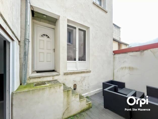 Triplex à vendre 129 000 € 3 pièces 2 chambres 41,7 m² Montignette Pont-Sainte-Maxence 60700