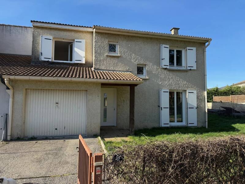 Maison à louer, 110m², LE TEIL