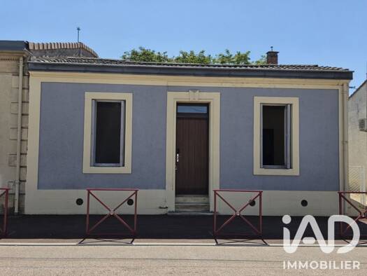 Maison de plain-pied à vendre 158 000 € 4 pièces 2 chambres 72 m² 223 m² de terrain Centre Ville Langon 33210