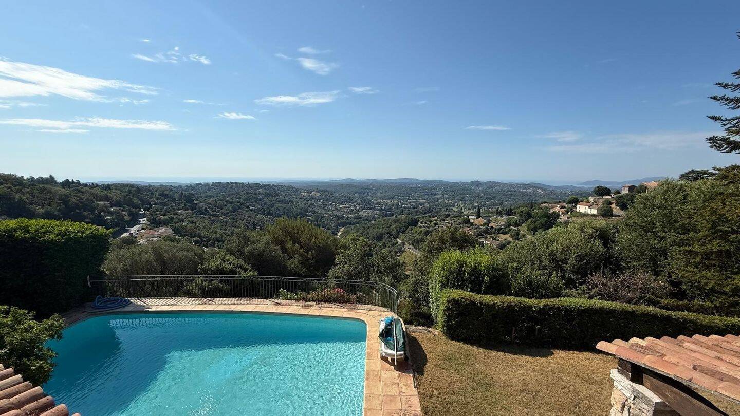 Maison à vendre, 151m², CHATEAUNEUF DE GRASSE