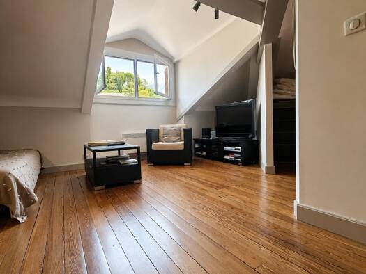 Appartement à vendre 222 500 € 1 pièce 35 m² Étage 5/5 Bioves-Casino Menton 06500