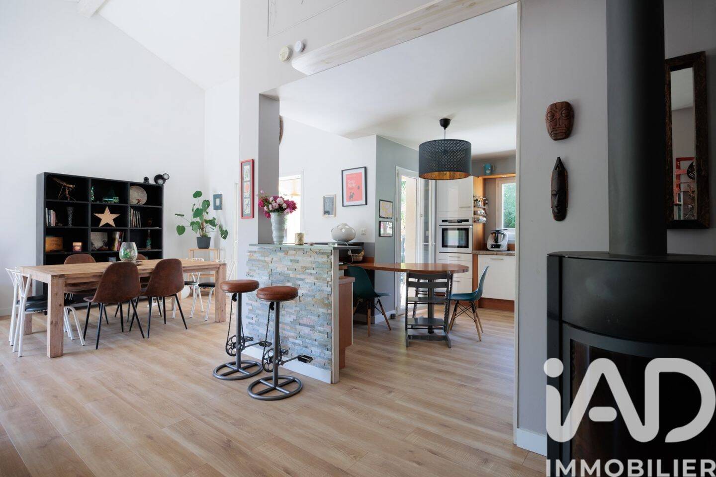 Maison à vendre, 157m², SAINT GENIS LES OLLIERES