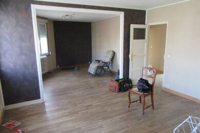 Appartement à louer 920 € 2 pièces 1 chambre 72,8 m² Étage 1/2 Meaux 77100