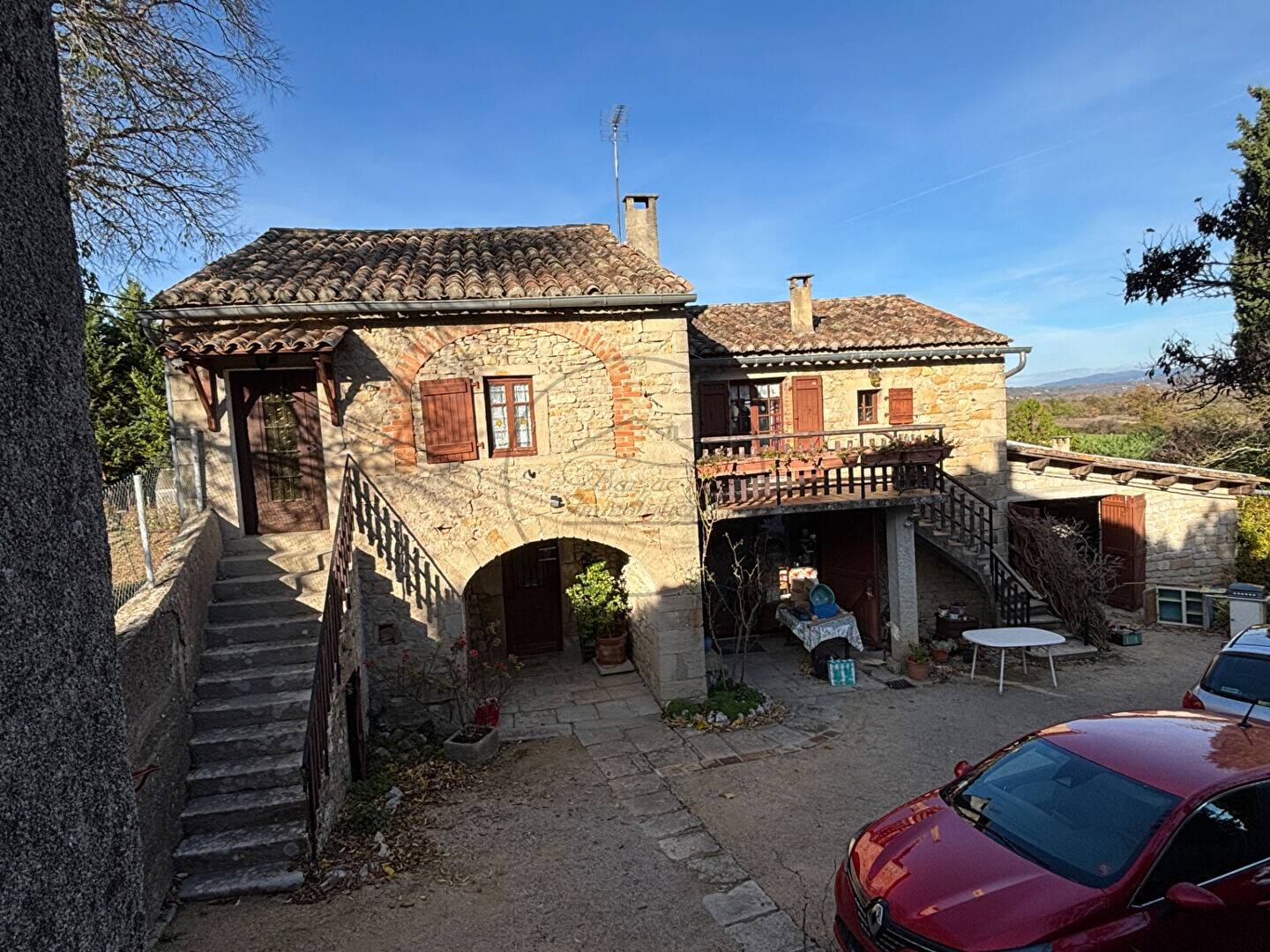 Maison à vendre, 144m², SAINT JEAN DE MARUEJOLS ET AVEJAN