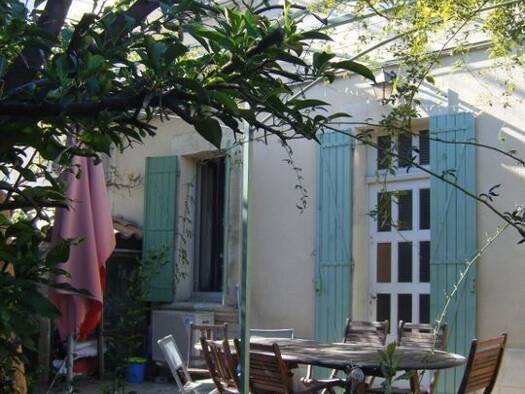 Maison à louer 2 782 € 7 pièces 6 chambres 190 m² Fontcouverte Avignon 84000