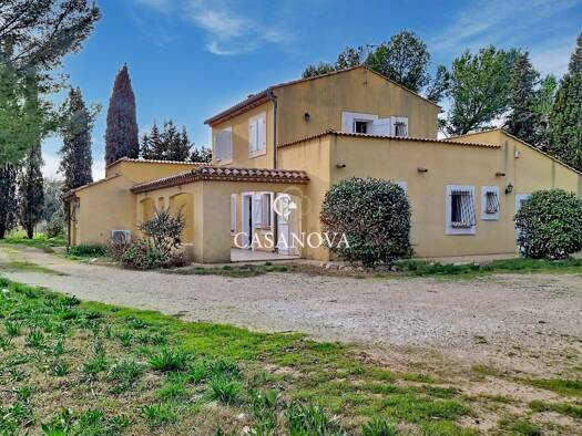 Maison à vendre 419 000 € 7 pièces 5 chambres 179 m² 5 990 m² de terrain Canet 34800