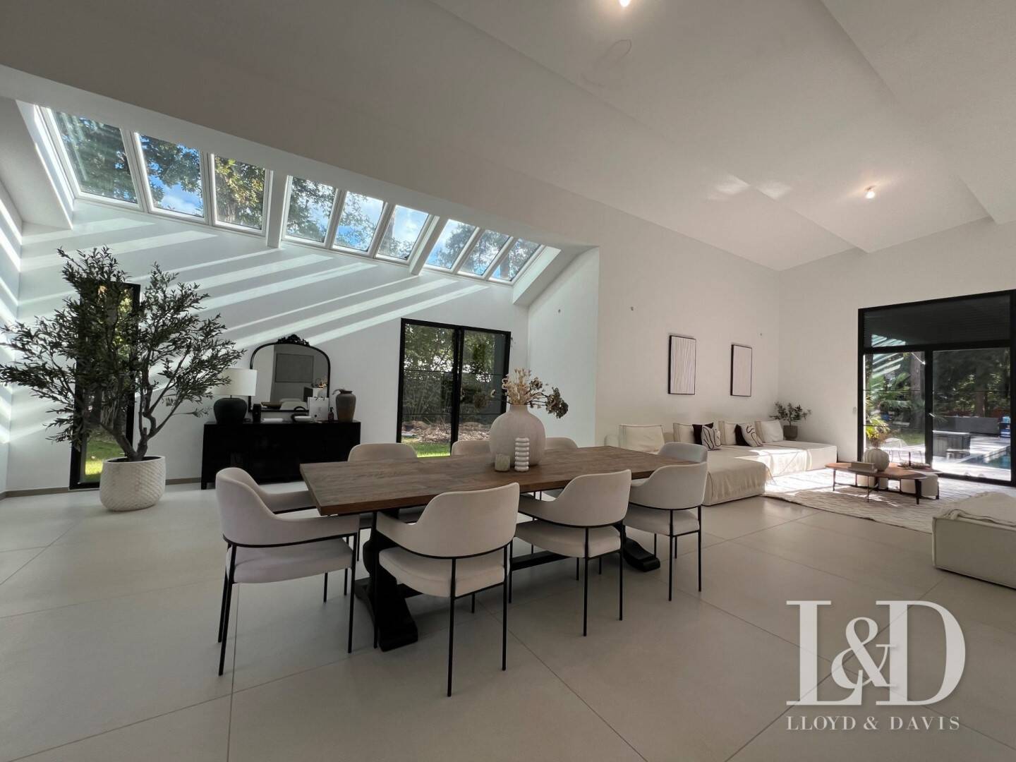 Maison à vendre, 400m², ROISSY EN FRANCE