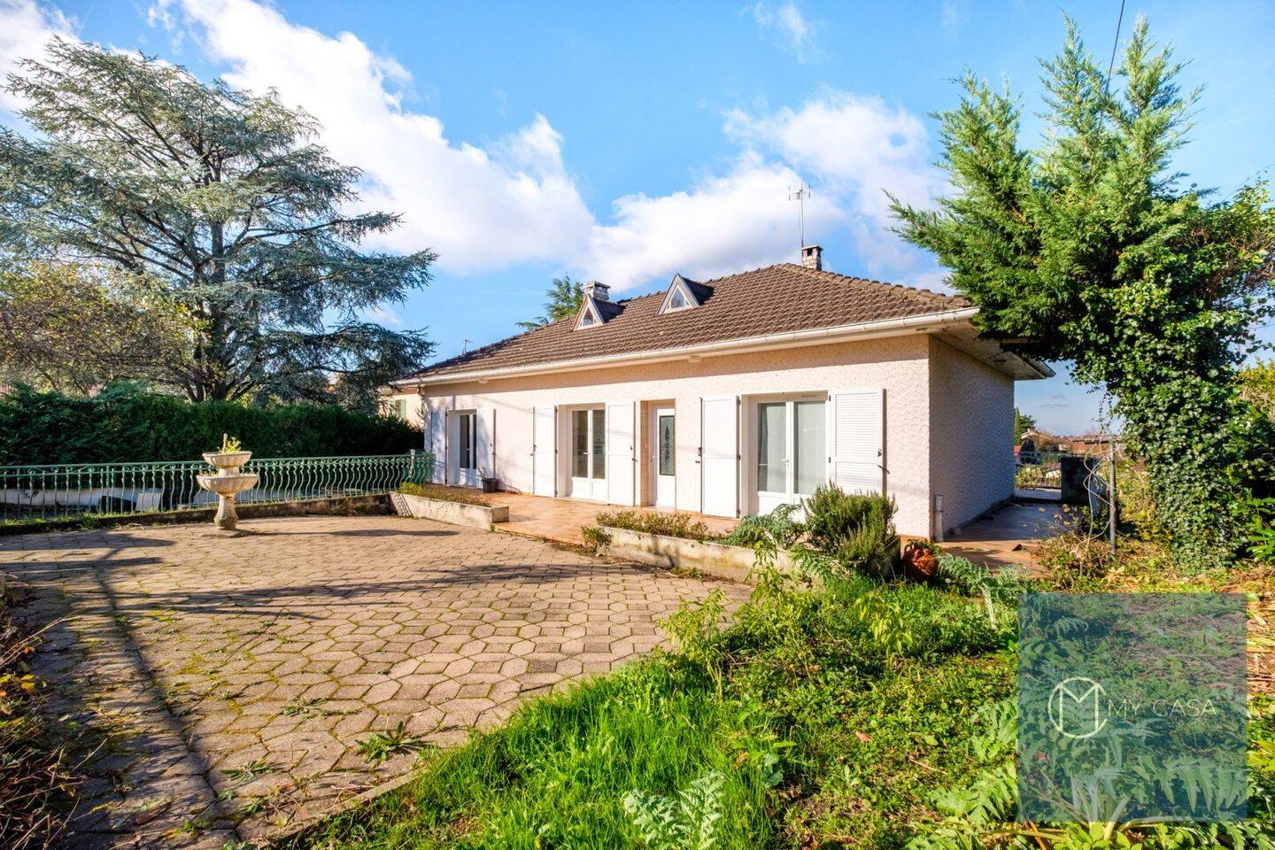 Maison à vendre, 124m², SAINT PIERRE DE CHANDIEU