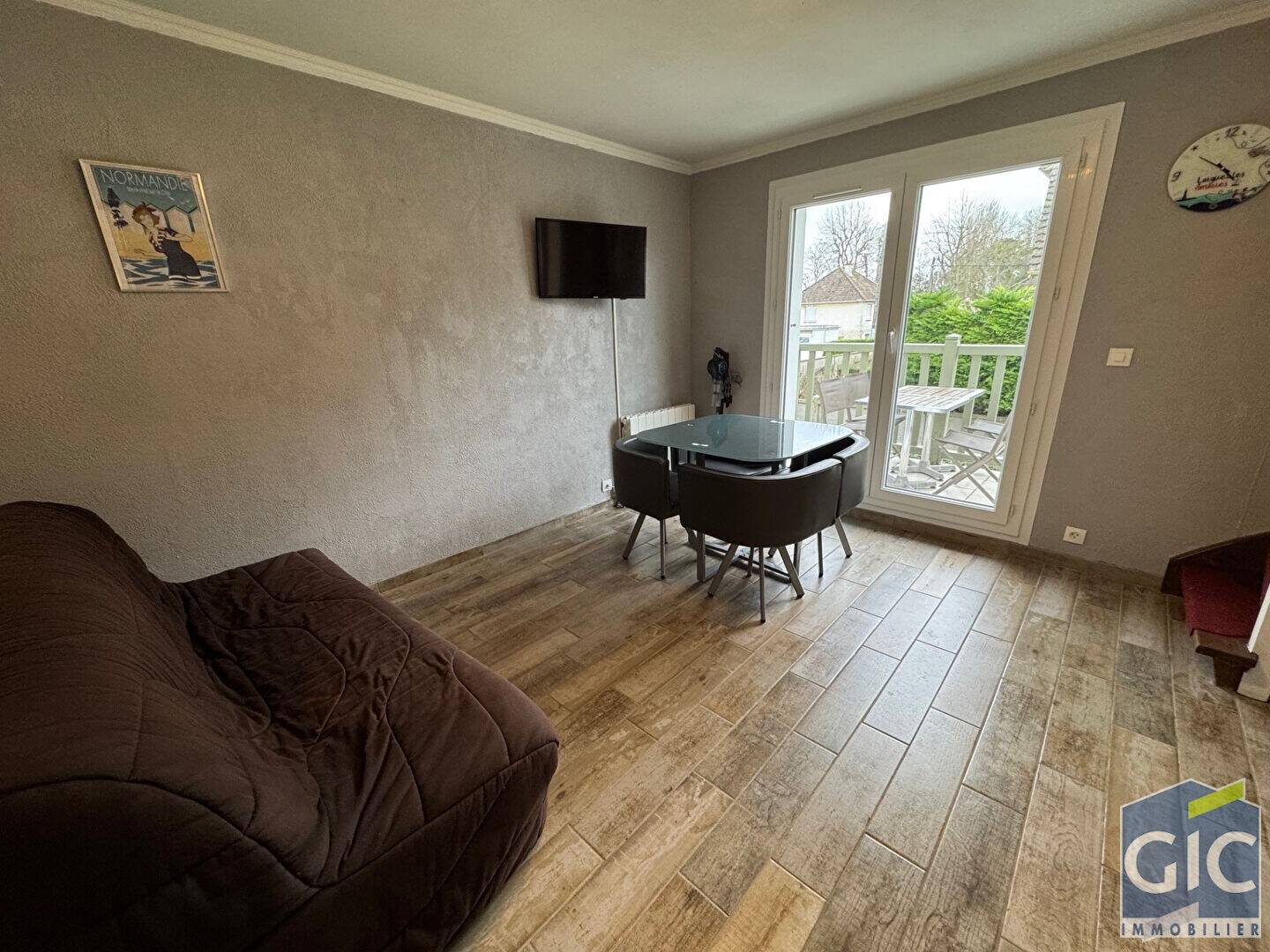 Maison à louer, 25m², MERVILLE FRANCEVILLE PLAGE
