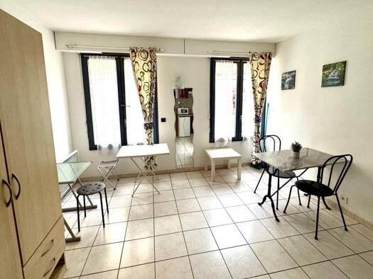 Appartement à louer - logement étudiant 420 € 1 pièce 20 m² Centre-Marcadieu-Marne Tarbes 65000