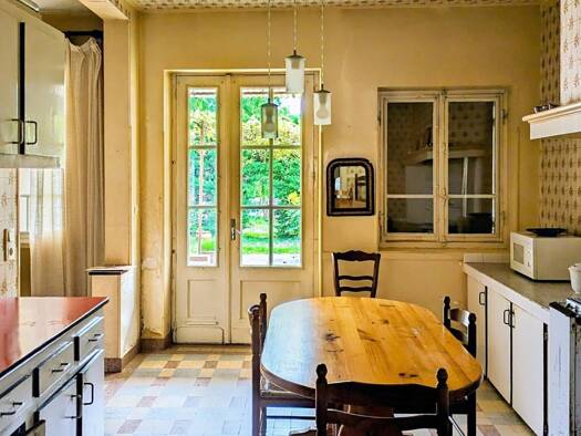 Maison à vendre 89 500 € 6 pièces 4 chambres 148 m² 238 m² de terrain Castillon-la-Bataille 33350