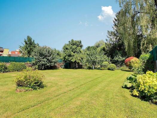 Maison à vendre 399 000 € 10 pièces 6 chambres 315 m² 1 600 m² de terrain Champs Montants-Les Arbues Audincourt 25400