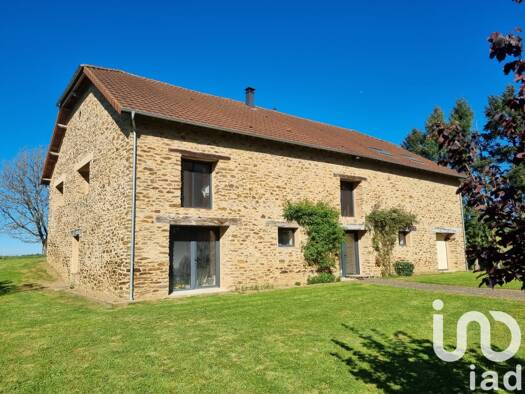 Maison à vendre 356 000 € 5 pièces 3 chambres 200 m² 9 844 m² de terrain Beyssenac 19230