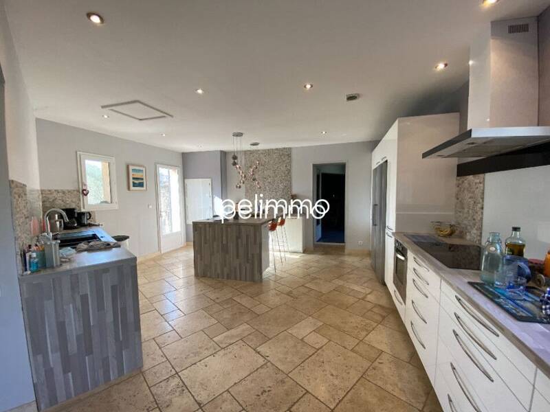 Maison à vendre, 175m², EYGUIERES