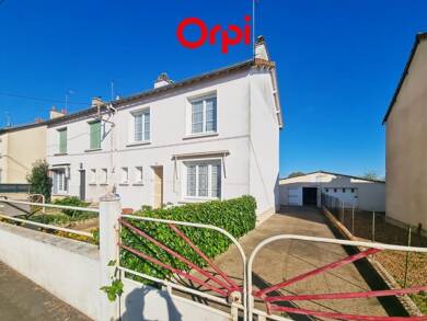 Maison à vendre 90 740 € 5 pièces 4 chambres 86 m² 567 m² de terrain Saint-Cosme-en-Vairais 72110