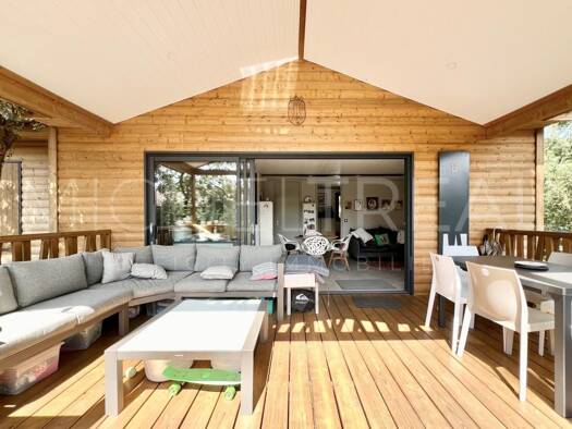 Maison de plain-pied à vendre 300 000 € 3 pièces 2 chambres 52 m² 411 m² de terrain Ondres 40440