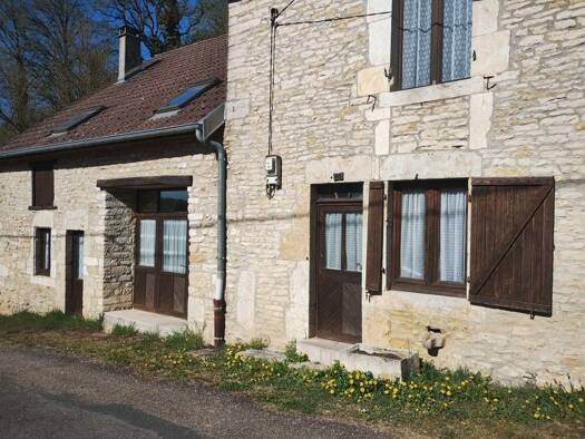 Maison à vendre 161 000 € 7 pièces 6 chambres 202 m² 1 560 m² de terrain Vitry-Lès-Nogent 52800