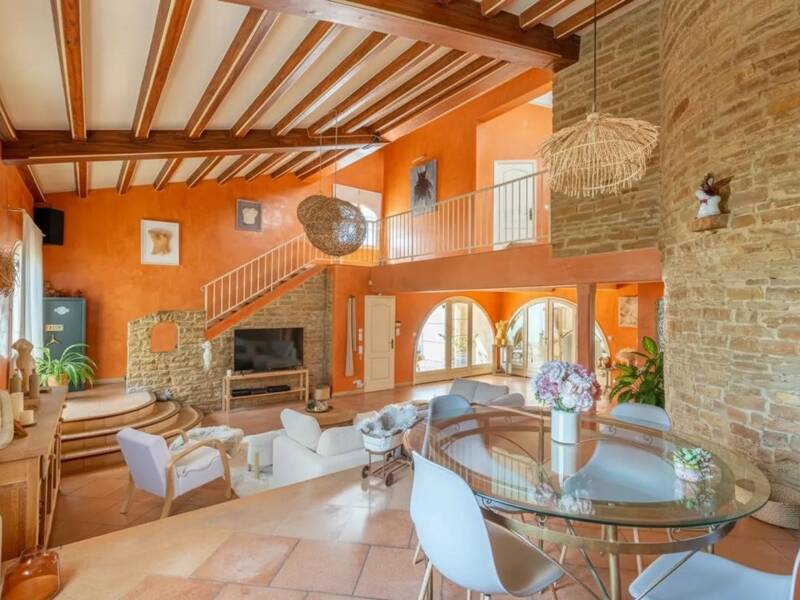 Maison à vendre, 221m², VAULX EN VELIN