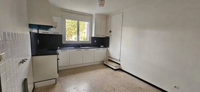 Appartement à louer 490 € 2 pièces 46 m² RDC/3 Intra Muros Manosque 04100