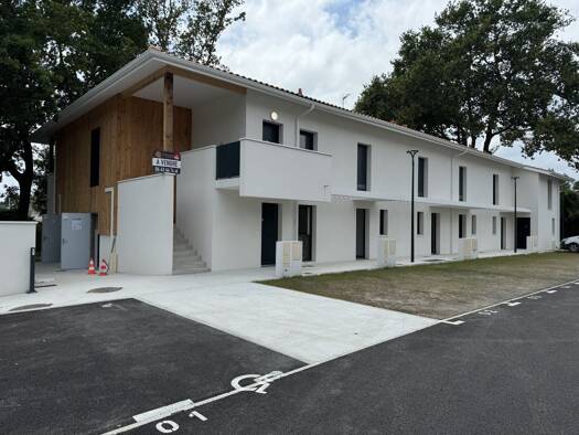 Duplex à vendre - Première occupation 320 000 € 4 pièces 3 chambres 96 m² Étage 1/1 Audenge 33980