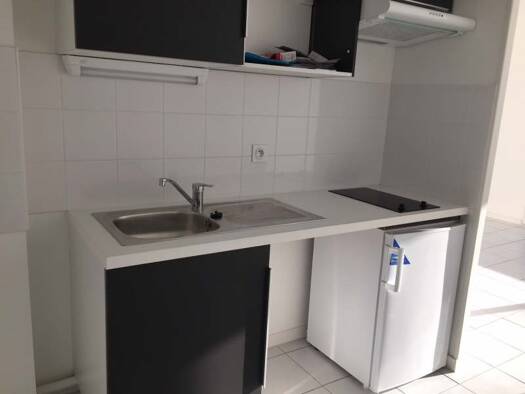 Appartement à louer 739 € 2 pièces 1 chambre 44 m² 1er étage France-L'Alouette-Jean Bart Pessac 33600