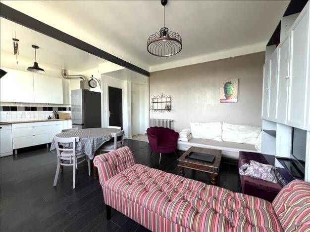 Appartement à louer 1 450 € 2 pièces 1 chambre 63 m² 5ème étage Chemin de l'île Nanterre 92000