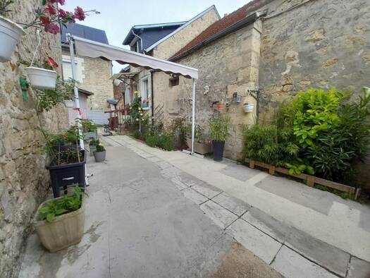 Maison en viager 49 900 € 2 pièces 1 chambre 58,8 m² 161 m² de terrain Presles-et-Boves 02370
