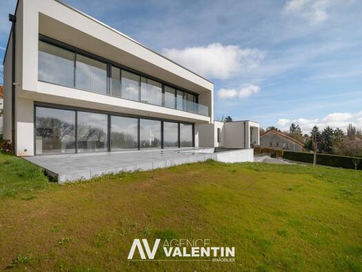 Maison à vendre - Première occupation 990 000 € 6 pièces 3 chambres 180 m² 940 m² de terrain Scy-Chazelles 57160
