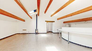 Loft à vendre 284 000 € 3 pièces 2 chambres 120 m² Dernier étage, Étage 1/1 Saint Lazare Marseille 3ème 13003