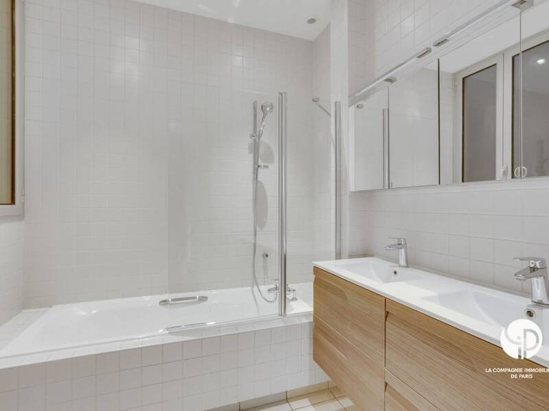 Maison à louer, 110m², PARIS 17E