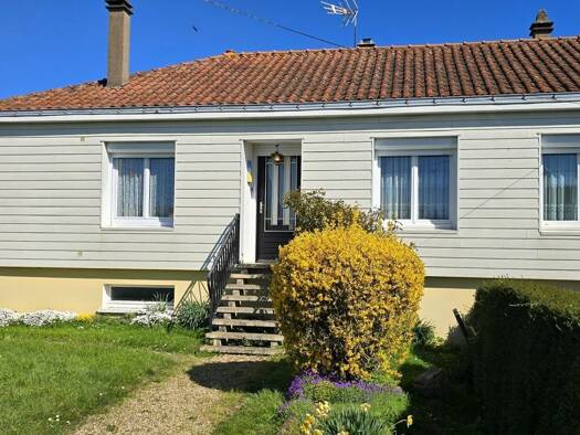 Maison à vendre 148 500 € 4 pièces 3 chambres 82 m² 1 189 m² de terrain Mauges-sur-Loire 49410