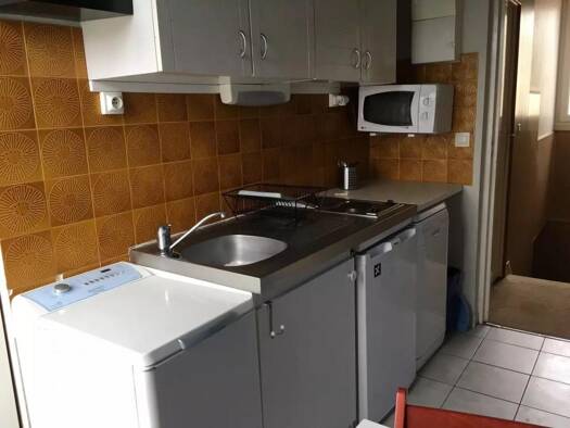 Studio à louer - logement étudiant 750 € 1 pièce 1 chambre 21 m² 1er étage Centre Malakoff 92240