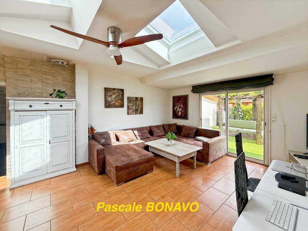 Maison à vendre, 248m², VENDAYS MONTALIVET