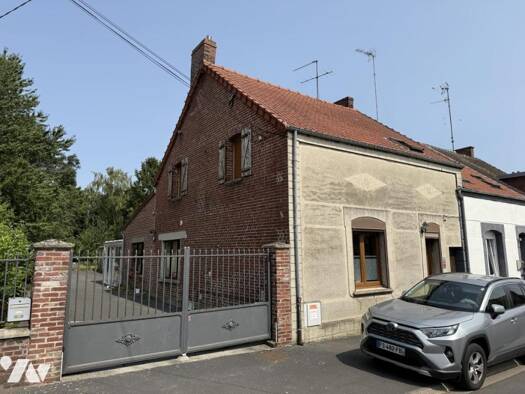 Maison à vendre 171 872 € 11 pièces 4 chambres 1 150 m² de terrain Busigny 59137