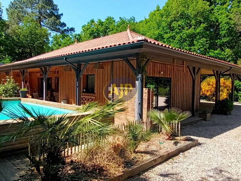Maison à vendre, 200m², SOULAC SUR MER