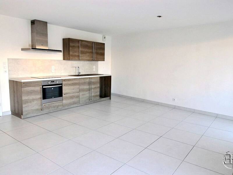 Maison à louer, 99m², SAINT JULIEN EN GENEVOIS