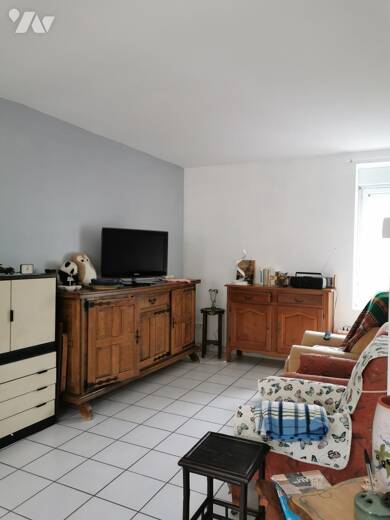 Appartement à vendre 210 000 € 3 pièces 2 chambres 70 m² 1er étage Die 26150