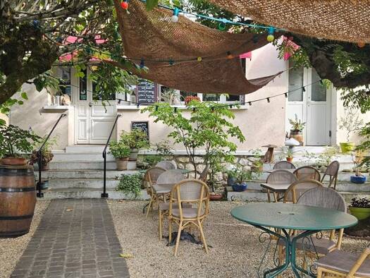 Restaurant à vendre Fonds de commerce 400 000 € 126 m² d'espace de restauration Fontainebleau 77300