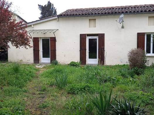 Maison de plain-pied à vendre 160 000 € 3 pièces 2 chambres 68 m² 170 m² de terrain Langon 33210