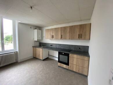 Appartement à louer 620 € 4 pièces 3 chambres 85 m² 1er étage Balbigny 42510